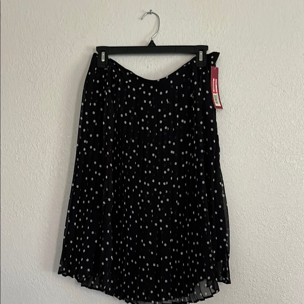 NWT size 4 Black Polka Dot Skirt